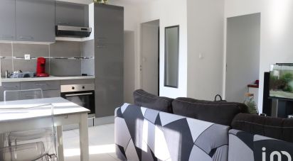Apartment 3 rooms of 39 m² in Auriol (13390)