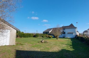 House 7 rooms of 137 m² in Oloron-Sainte-Marie (64400)