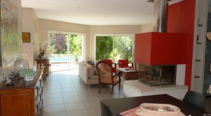 House 6 rooms of 151 m² in Saint-Jean-d'Illac (33127)