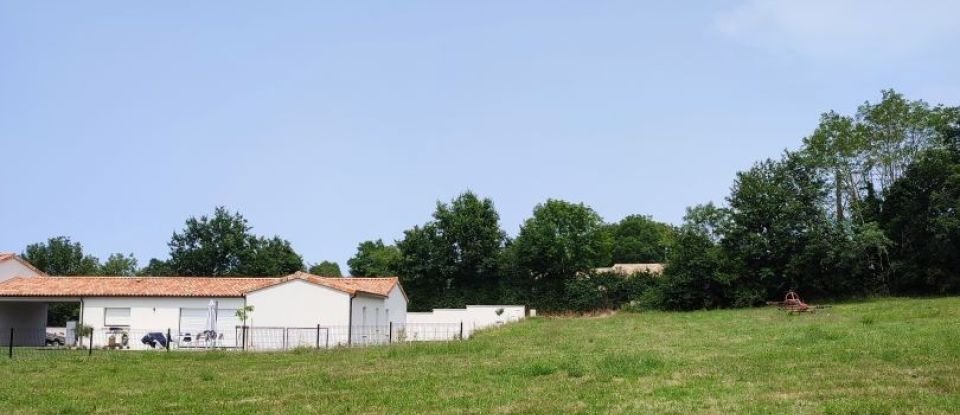 Terrain de 1 537 m² à Champdeniers-Saint-Denis (79220)