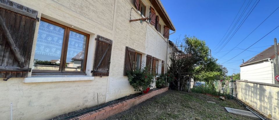 House 6 rooms of 144 m² in Corbeil-Essonnes (91100)
