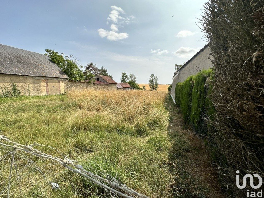 Terrain de 1 680 m² à Saint-Arnoult-des-Bois (28190)
