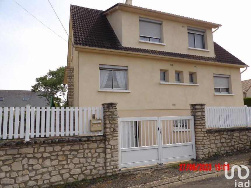 House 6 rooms of 131 m² in Vibraye (72320)