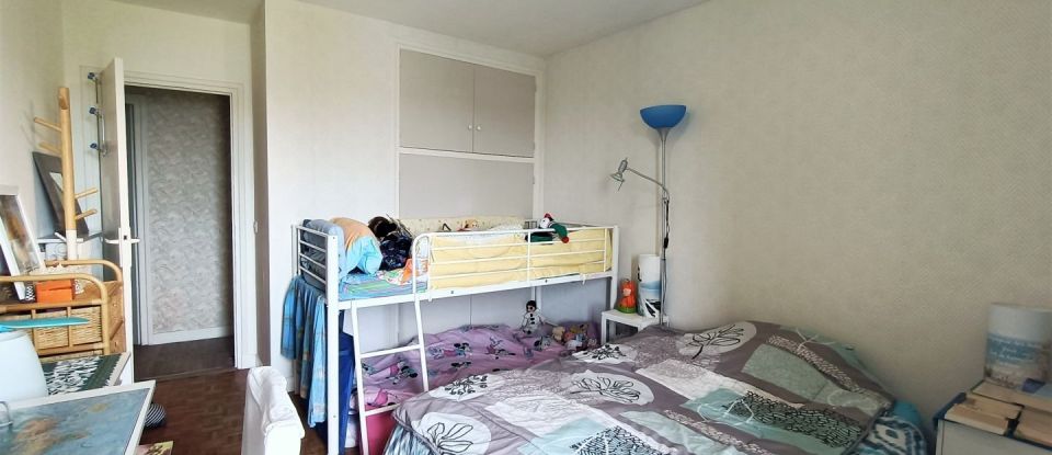 Appartement 4 pièces de 78 m² à Lorient (56100)