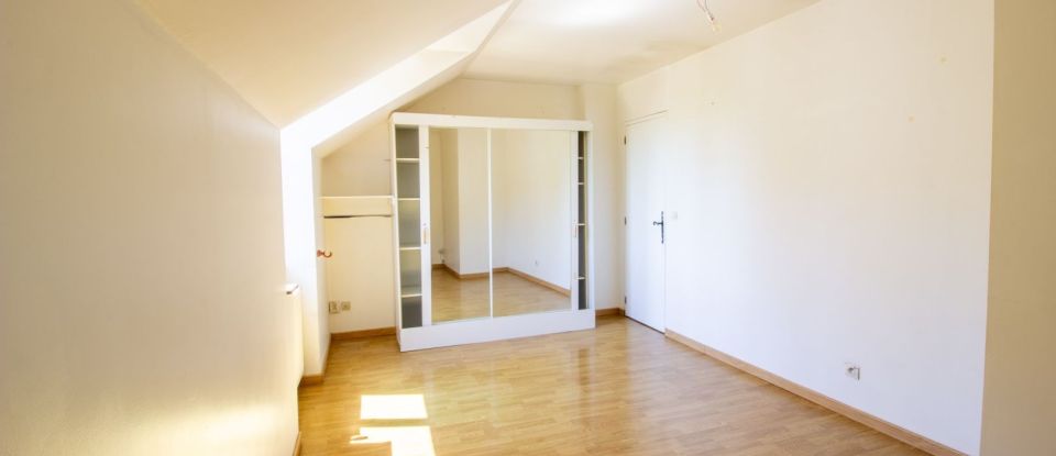 Maison 6 pièces de 185 m² à Coulommiers (77120)