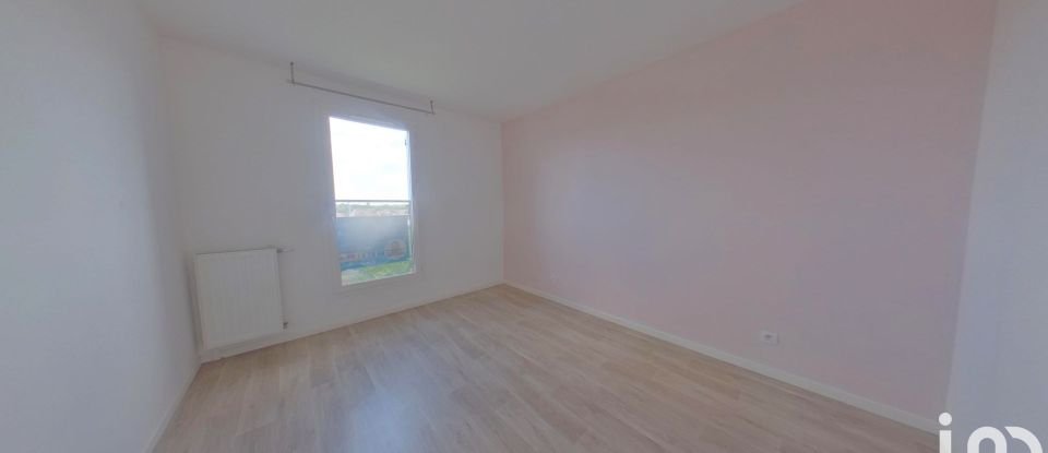 Apartment 2 rooms of 40 m² in Lieusaint (77127)