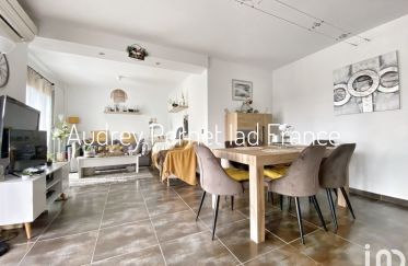 Apartment 4 rooms of 96 m² in Toulon (83000)