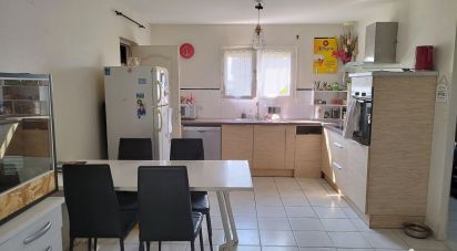 Maison 4 pièces de 90 m² à Coutras (33230)