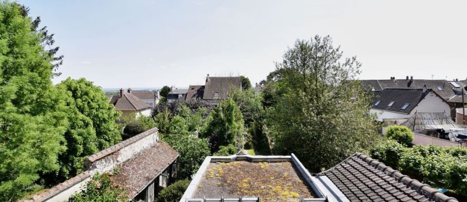 Maison de ville 9 pièces de 172 m² à Dammartin-en-Goële (77230)