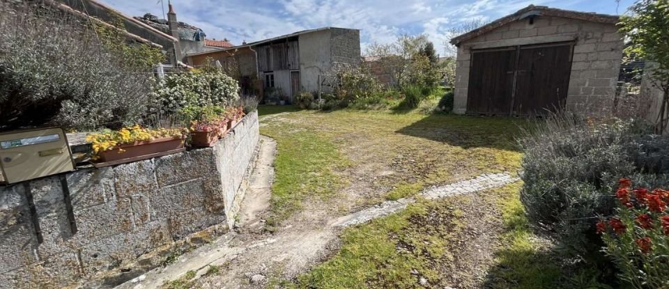 House 4 rooms of 118 m² in La Peyratte (79200)