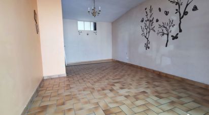House 4 rooms of 107 m² in Marans (17230)