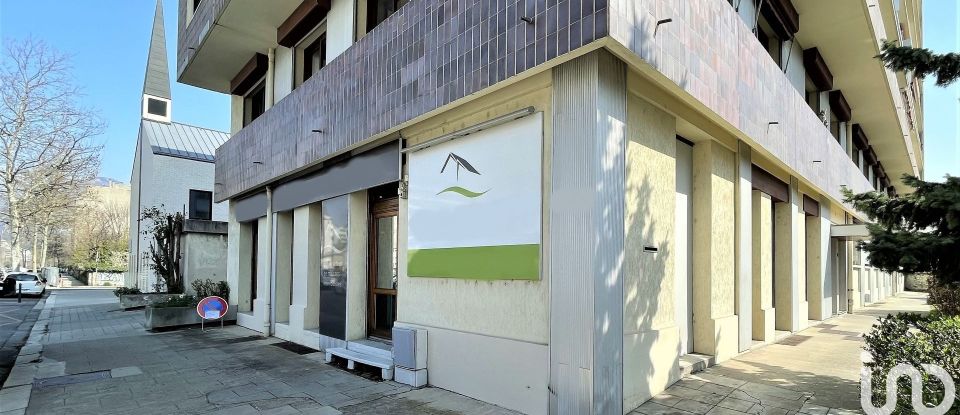 Retail property of 116 m² in Grenoble (38000)