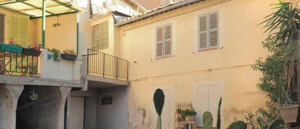 House 4 rooms of 92 m² in Marseille (13016)