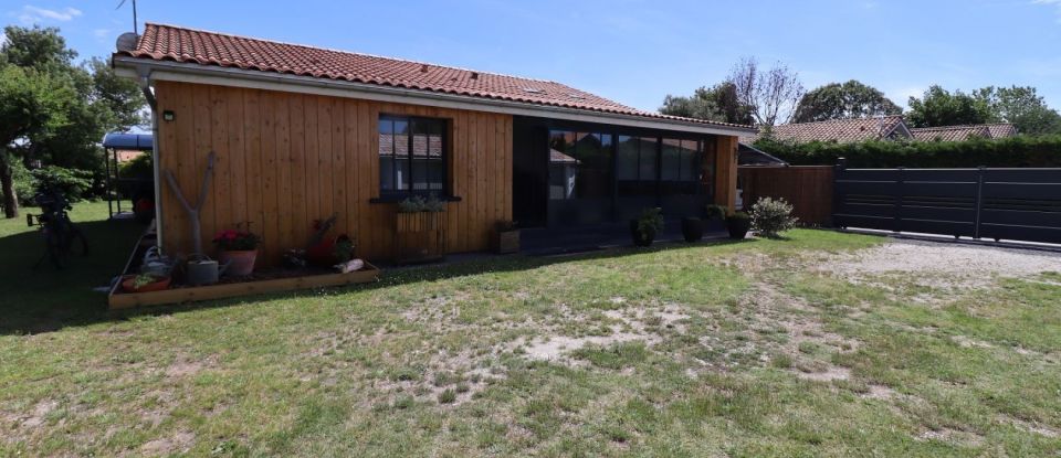 House 3 rooms of 126 m² in Gujan-Mestras (33470)
