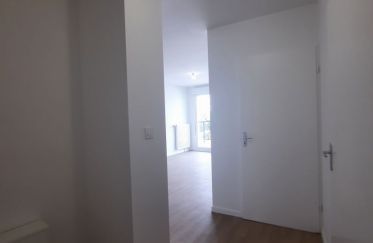Apartment 2 rooms of 43 m² in Villepinte (93420)