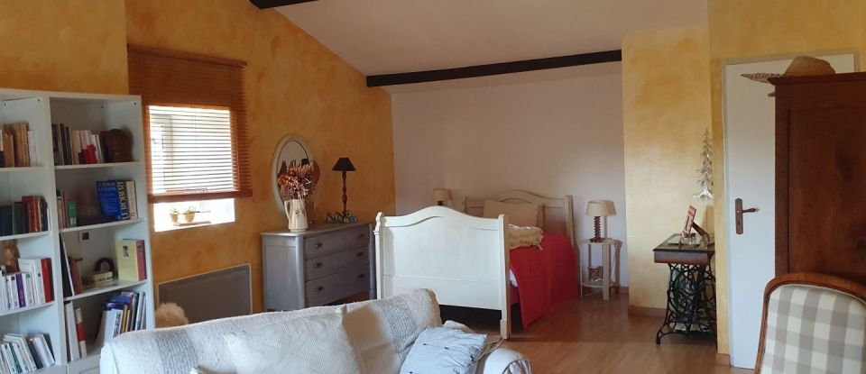 Maison 5 pièces de 150 m² à Montcaret (24230)