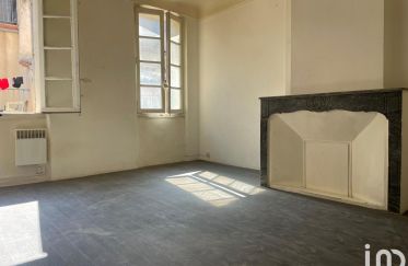 Building in Toulon (83000) of 45 m²
