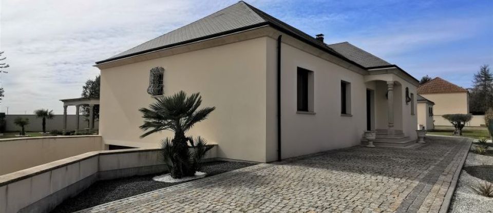 House 7 rooms of 210 m² in Chaingy (45380)