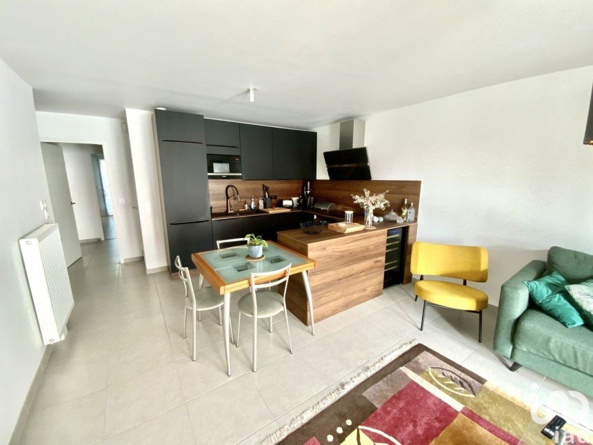 Apartment 3 rooms of 64 m² in Nantes (44000)