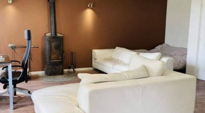 Country house 4 rooms of 91 m² in Viels-Maisons (02540)