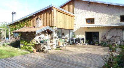 Maison 4 pièces de 133 m² à Dommartin-aux-Bois (88390)