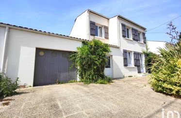 House 6 rooms of 100 m² in Rochefort (17300)