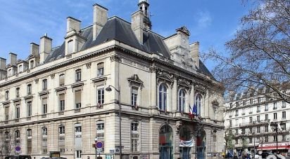 Retail property of 83 m² in Paris (75011)