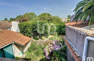 House 4 rooms of 84 m² in La Couarde-sur-Mer (17670)