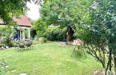 House 6 rooms of 130 m² in Moussy-le-Neuf (77230)