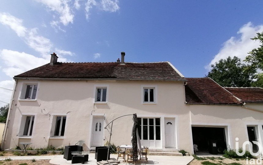 Country house 4 rooms of 91 m² in Viels-Maisons (02540)