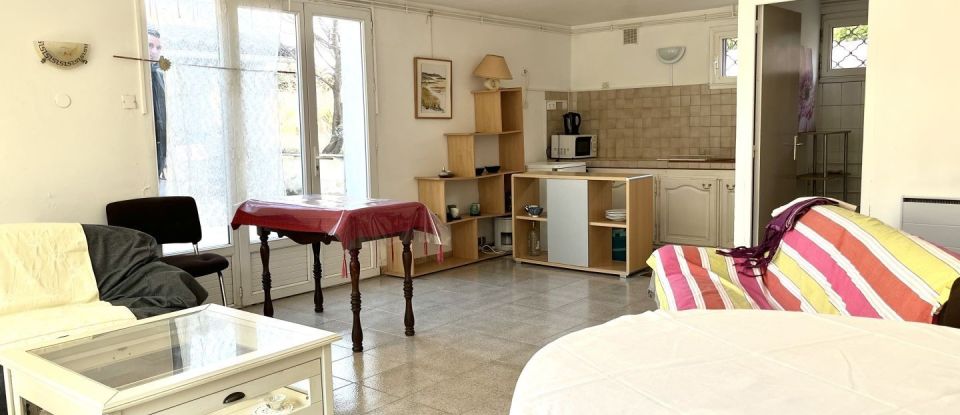Maison 5 pièces de 180 m² à Monteux (84170)
