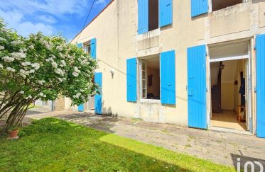 House 6 rooms of 114 m² in Surgères (17700)