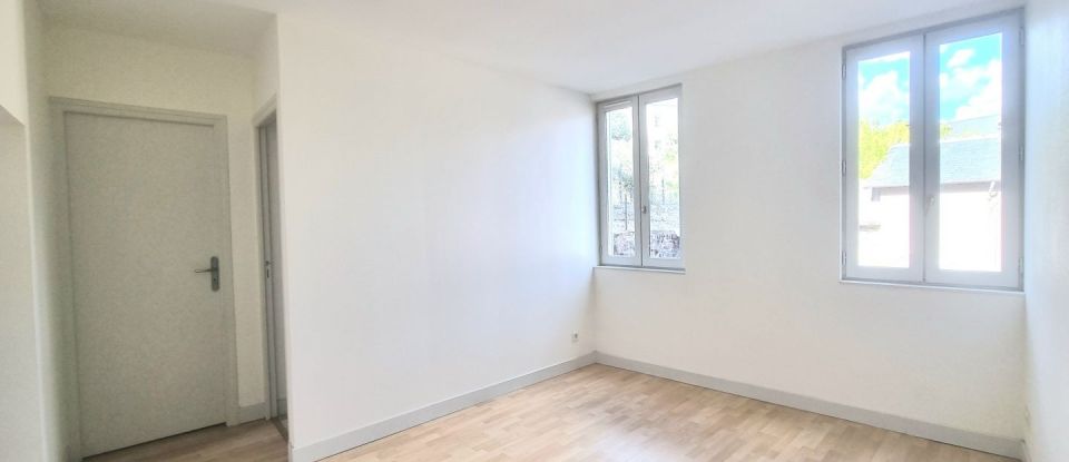 Apartment 3 rooms of 65 m² in Tulle (19000)