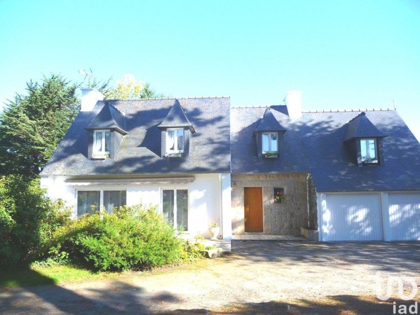 House 5 rooms of 142 m² in Lannion (22300)