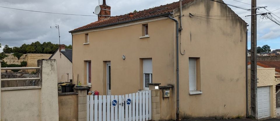 House 3 rooms of 53 m² in Saint-Jean-de-Thouars (79100)