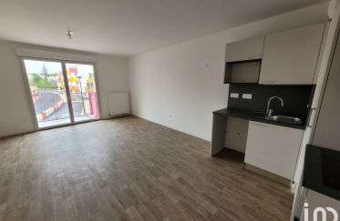 Appartement 4 pièces de 72 m² à Corbeil-Essonnes (91100)