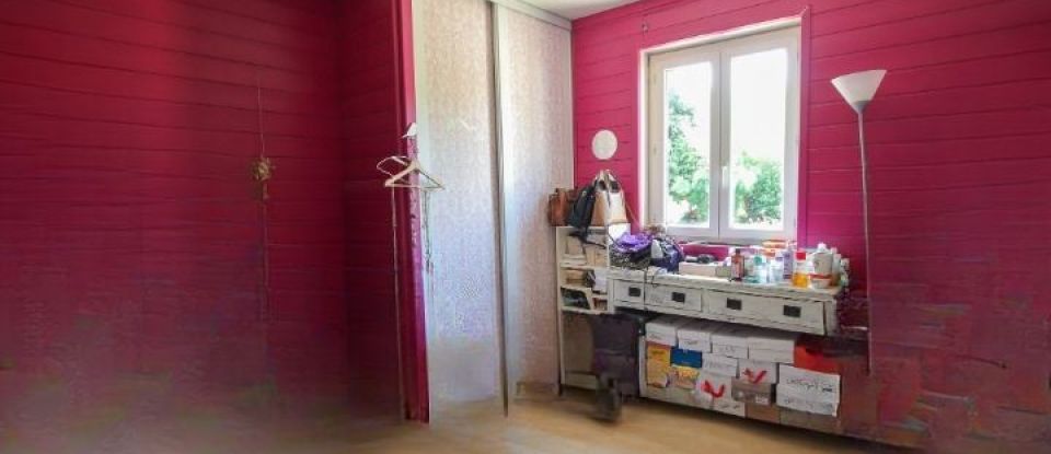 House 4 rooms of 90 m² in Nîmes (30900)