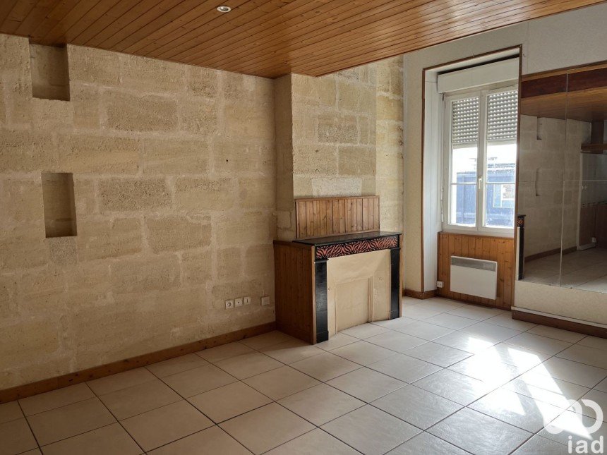 Appartement 2 pièces de 51 m² à Bordeaux (33800)