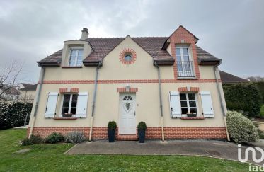 Maison 4 pièces de 117 m² à Beauvais (60000)