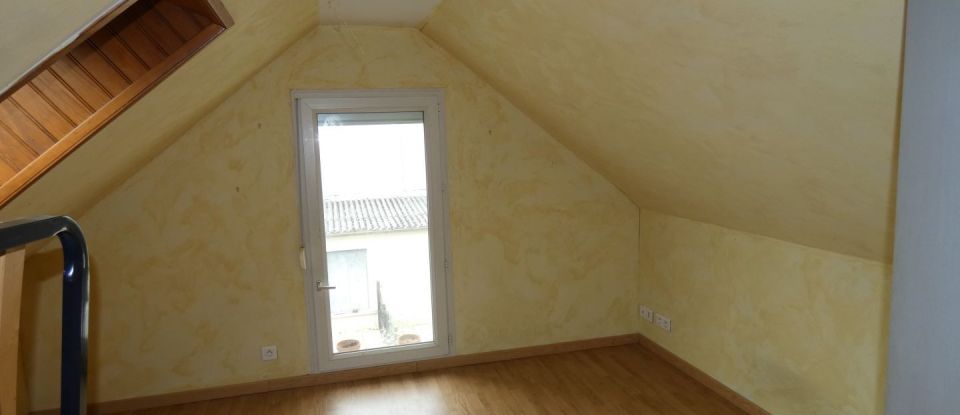 House 3 rooms of 75 m² in Naintré (86530)