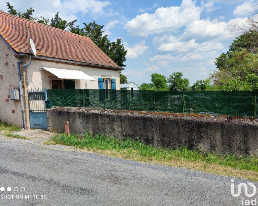 Maison 4 pièces de 61 m² à Deneuille-les-Mines (03170)