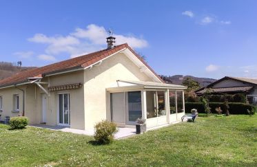 House 4 rooms of 86 m² in Le Grand-Lemps (38690)
