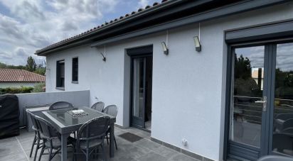 House 7 rooms of 178 m² in Bassens (33530)
