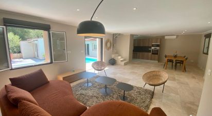 House 5 rooms of 161 m² in Antibes (06160)