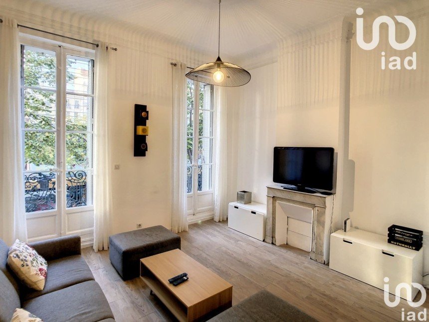 Appartement 2 pièces de 52 m² à Marseille (13002)