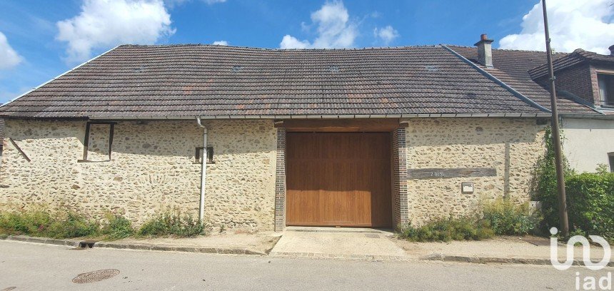 Barn conversion 2 rooms of 120 m² in Villenauxe-la-Grande (10370)