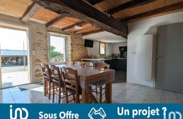 Maison 3 pièces de 90 m² à Saint-Varent (79330)