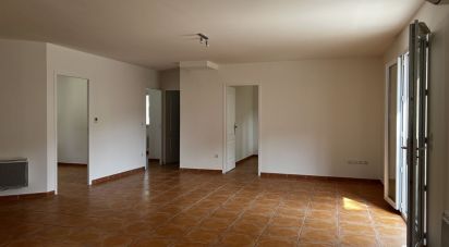 House 4 rooms of 91 m² in Grans (13450)