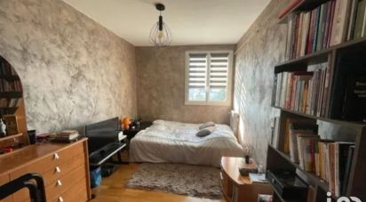 Apartment 3 rooms of 69 m² in Tours (37000)
