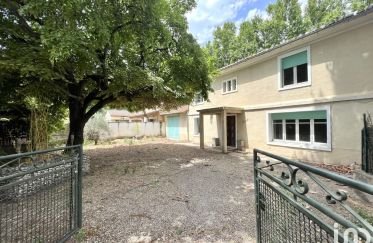 Maison 4 pièces de 120 m² à Saint-Martin-de-Crau (13310)
